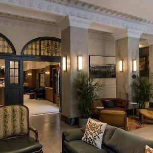 Hotel Victoria Toronto